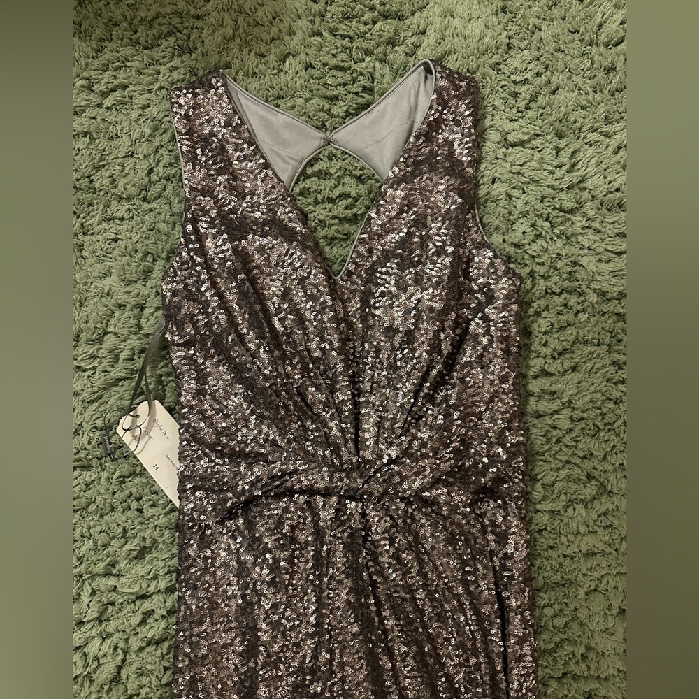 NWT Franssical Silver Sequin Gown with Back Cut Out Size 6 - Picture 7 of 11